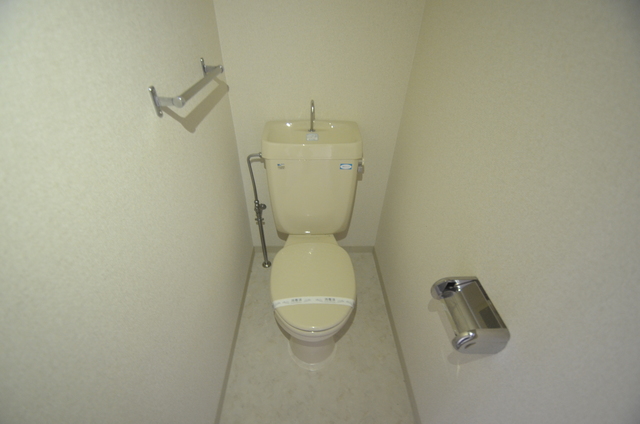 兵庫県神戸市中央区北長狭通５丁目 トイレ