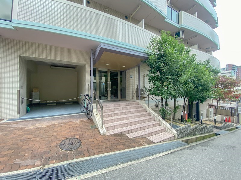 兵庫県神戸市中央区北長狭通５丁目 エントランス