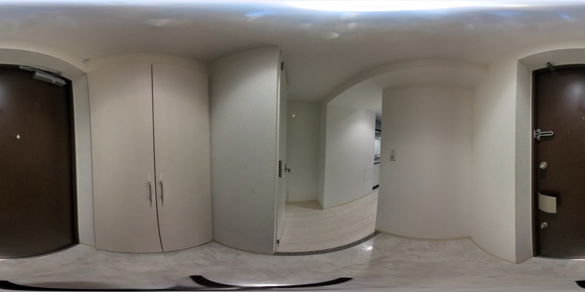 THE RESIDENCE N 玄関
