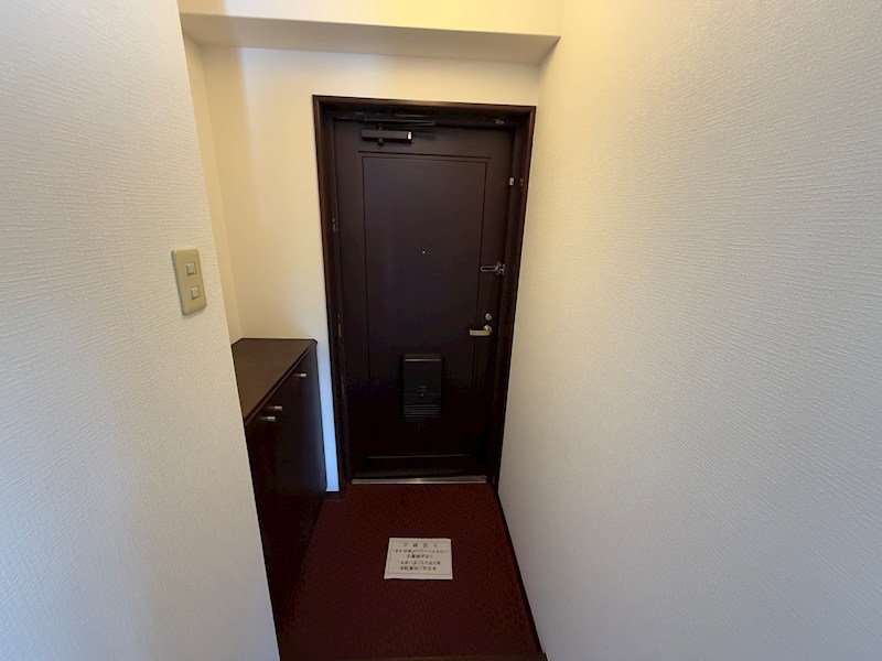 エクセレント甲子園11番館 玄関