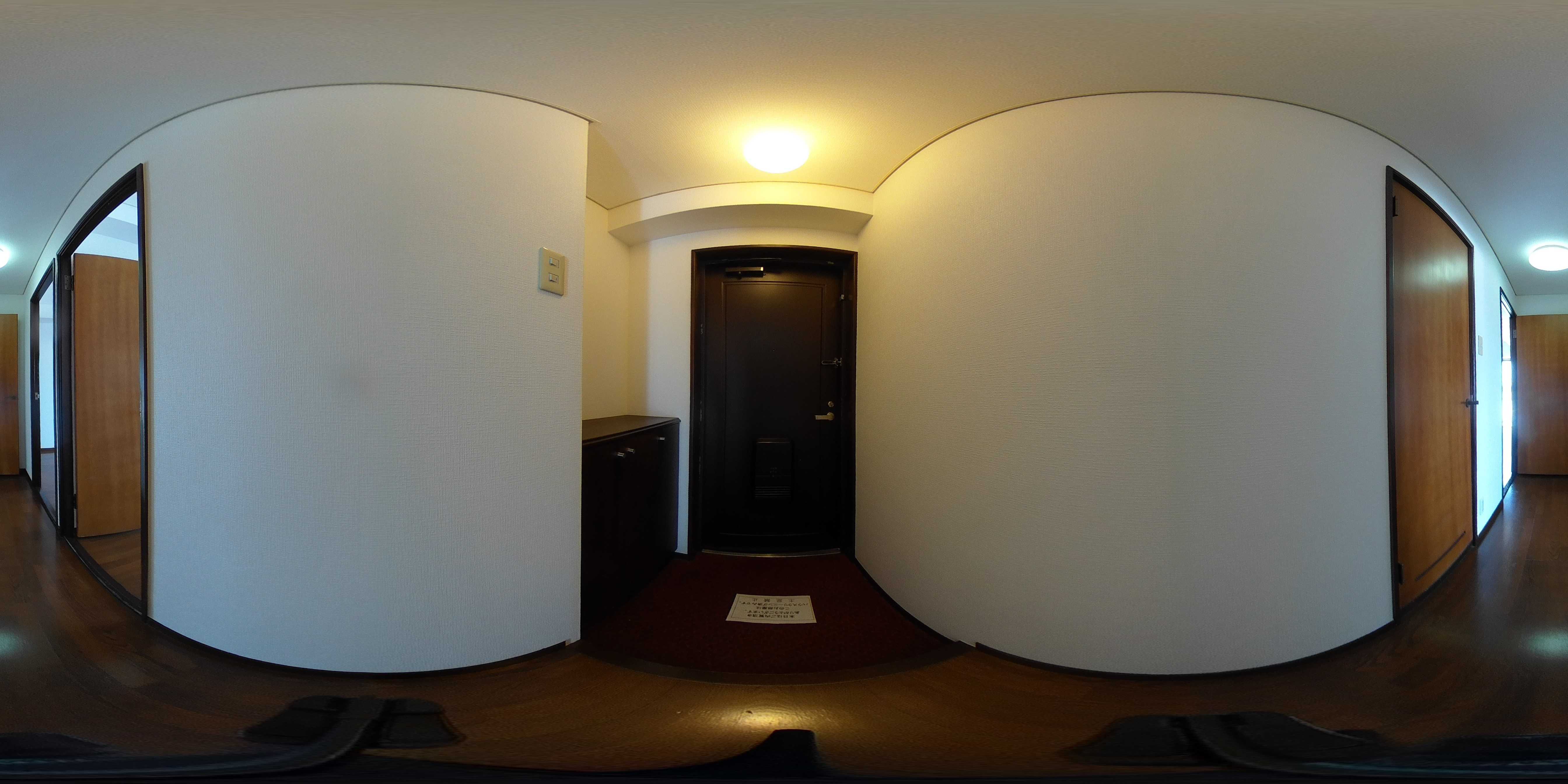 エクセレント甲子園11番館 玄関