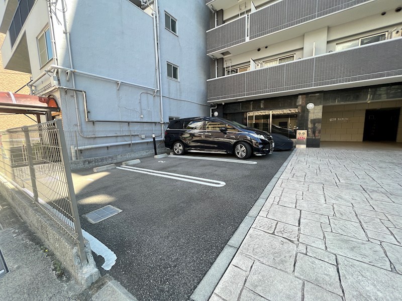 ジアコスモ神戸三宮 駐車場