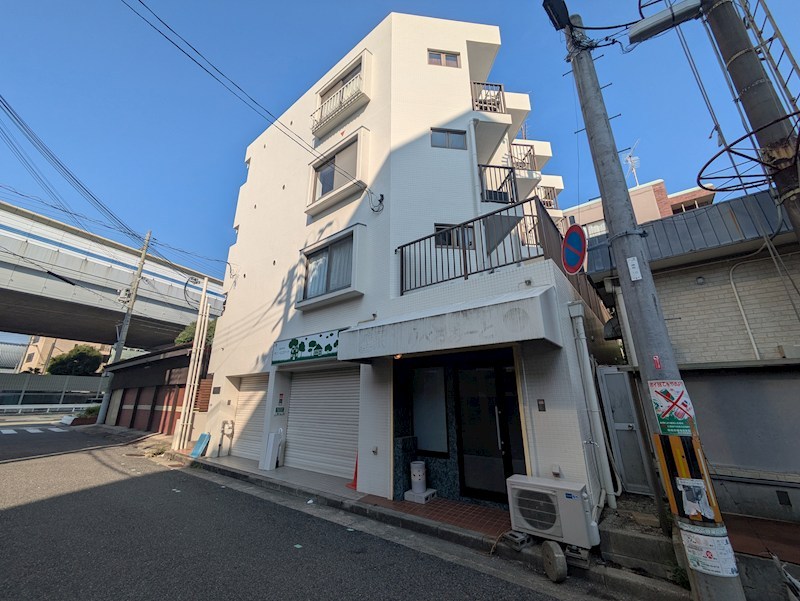 コートサラ2 外観
