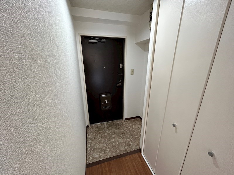 兵庫県西宮市門戸岡田町 玄関