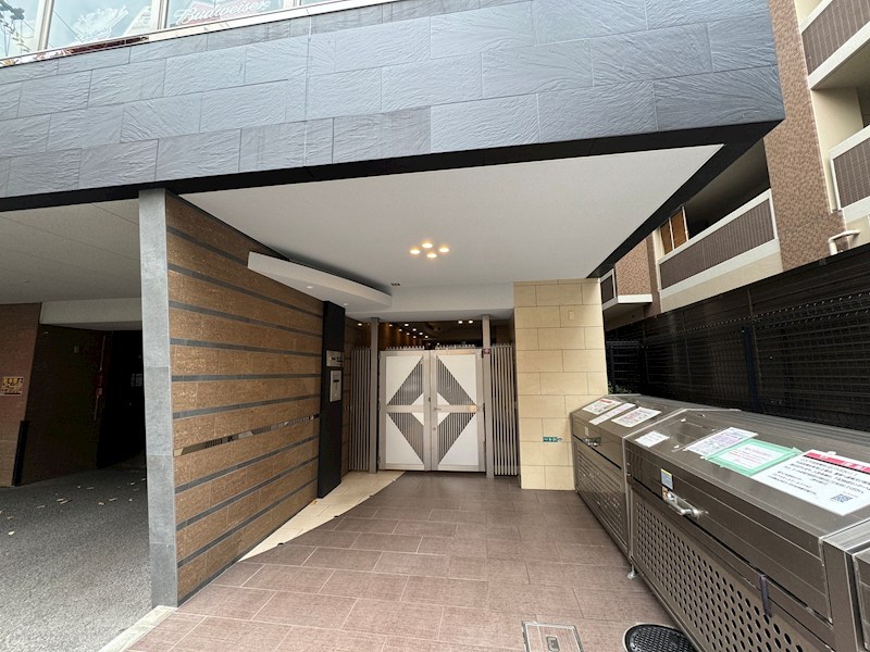 兵庫県西宮市戸田町 エントランス