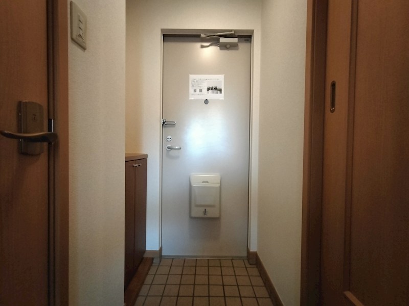 エクレール古結5 玄関