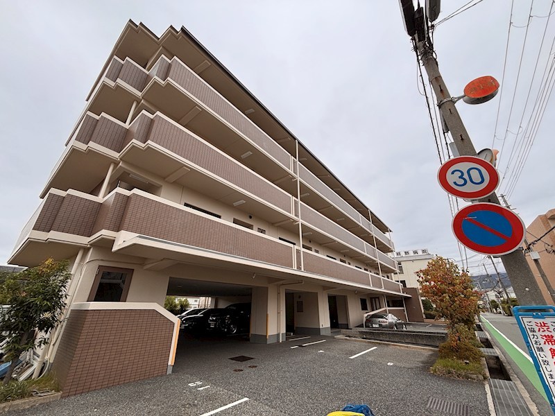 ヴェルドミールカミロク 外観