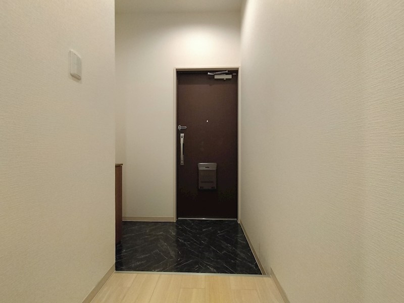 兵庫県西宮市甲子園一番町 玄関