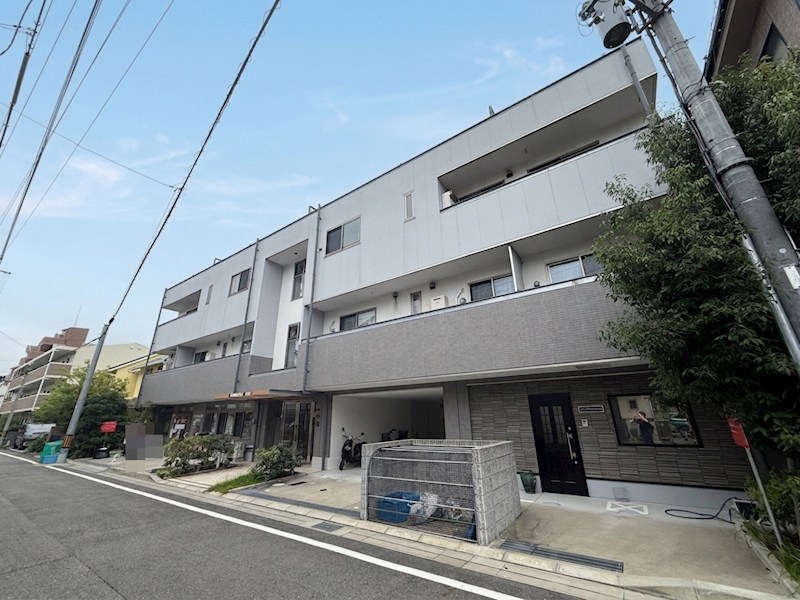 一〇館 外観