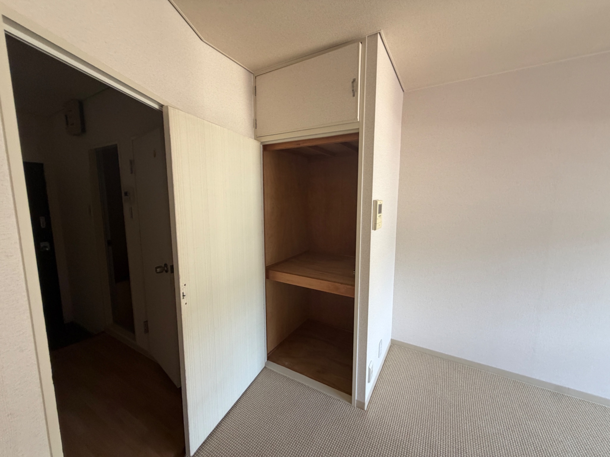 オギタビル 収納