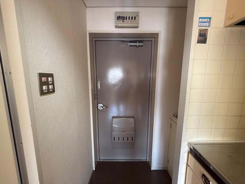 ライフイン芦屋弐番館 玄関