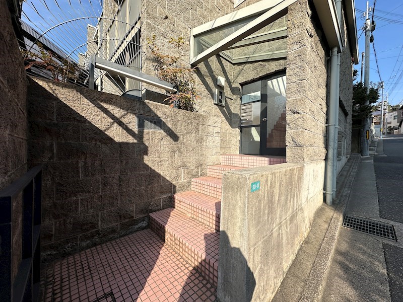 ドルム芦屋川 エントランス