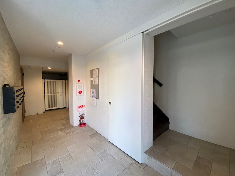 芦屋リバーウエストマンション エントランス