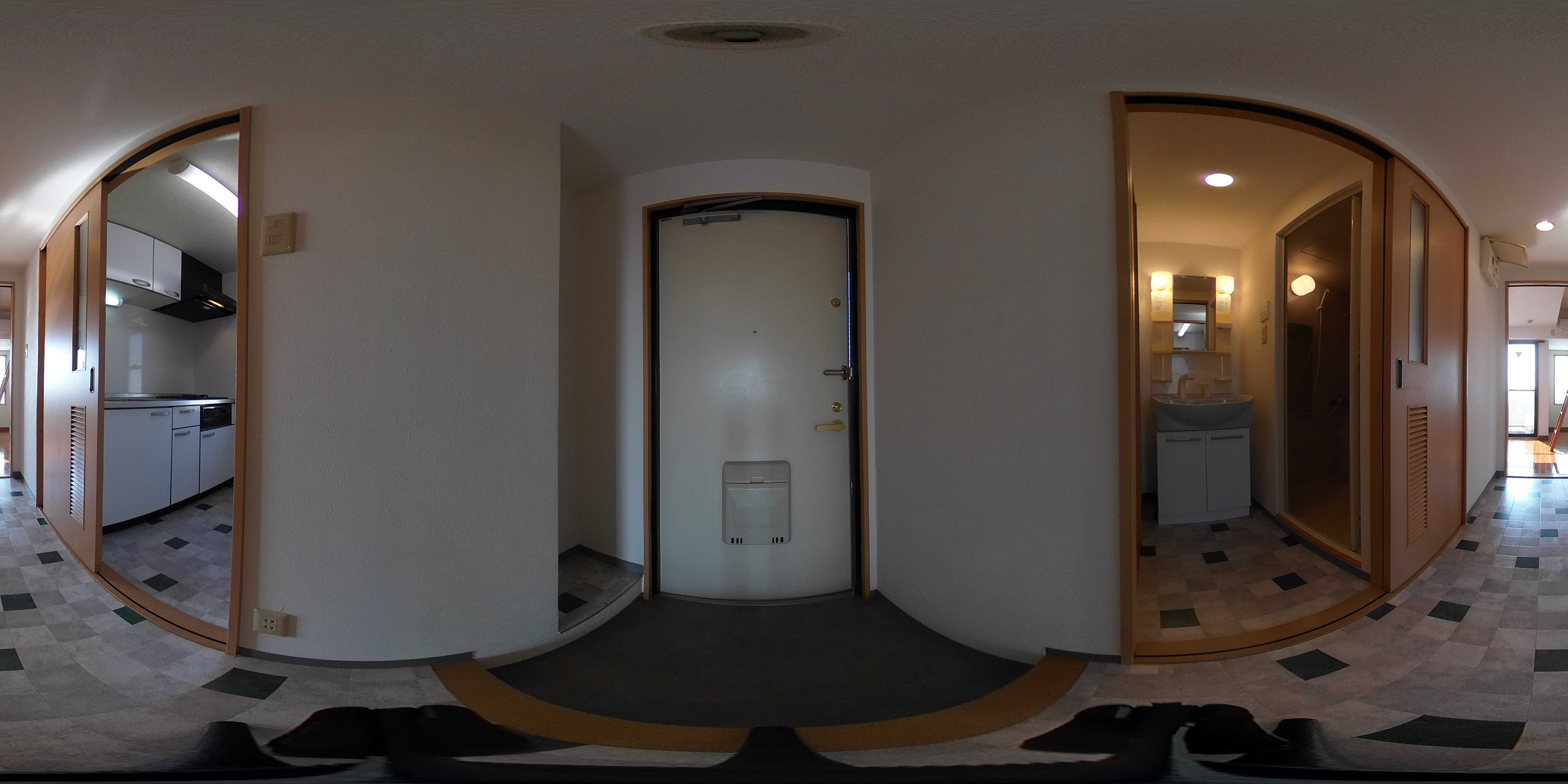 アムール親王塚 玄関