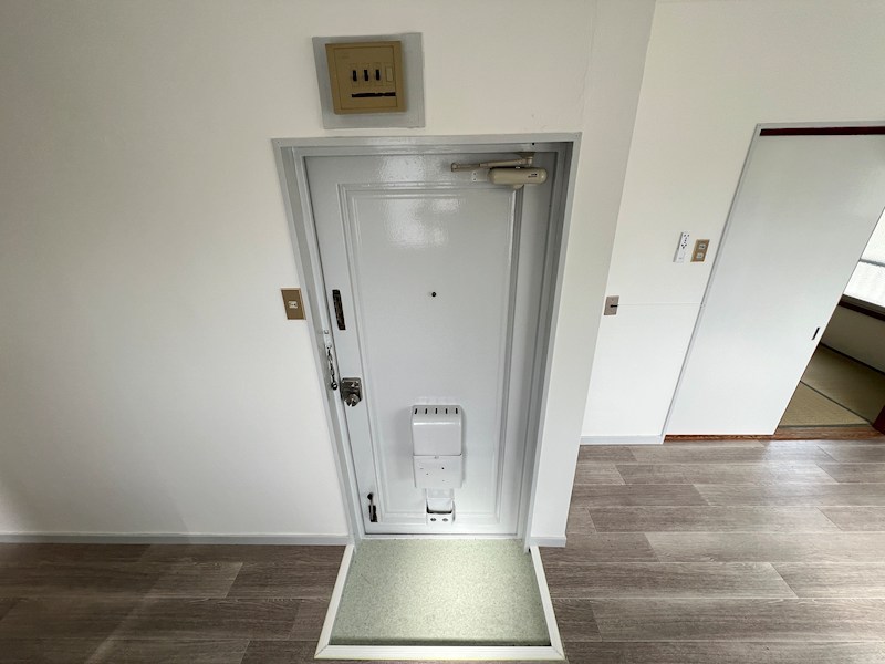 サニー神戸マンション 玄関
