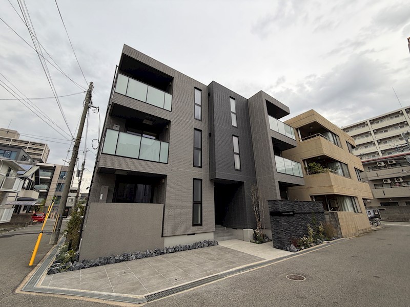 URBAN RISM COURT 西宮北口 外観
