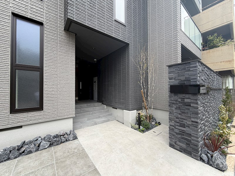 URBAN RISM COURT 西宮北口 エントランス