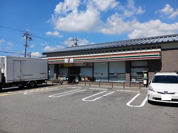 フロレセール南六甲 コンビニ