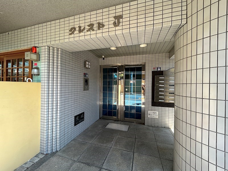 クレストJ塚口 エントランス