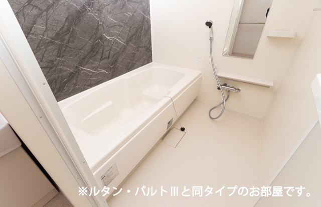 リヴァーサイド ヴィラ 風呂画像