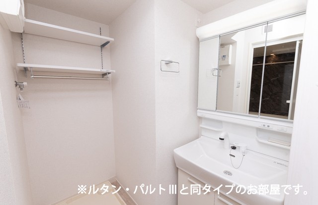 リヴァーサイド ヴィラ 洗面所
