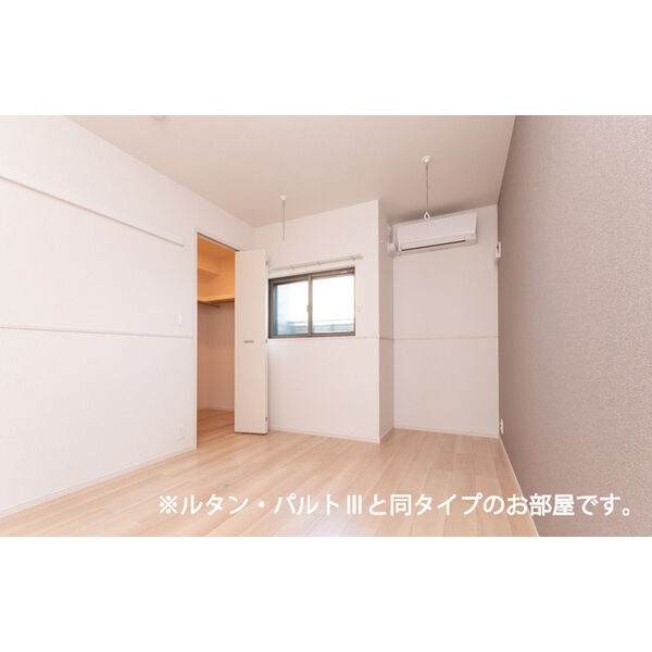 リヴァーサイド ヴィラ ベッドルーム