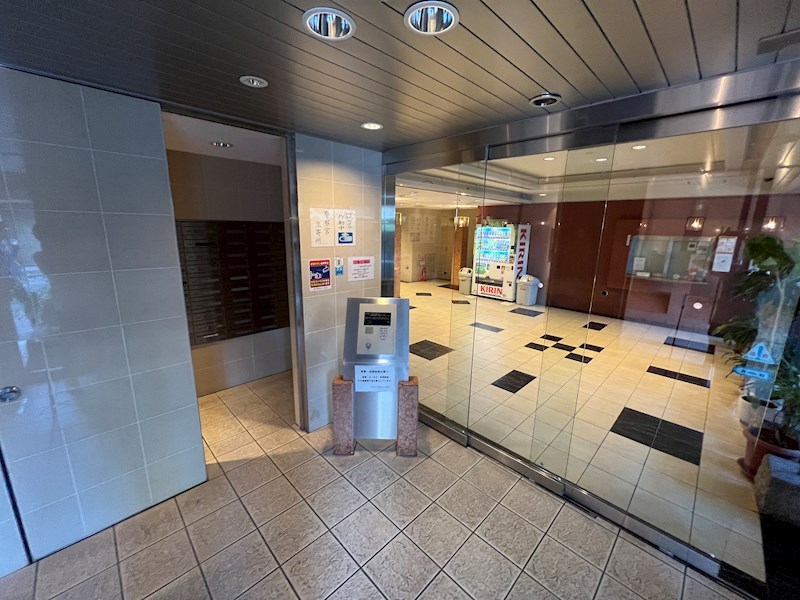 エステムコート三宮駅前ラ・ドゥー エントランス