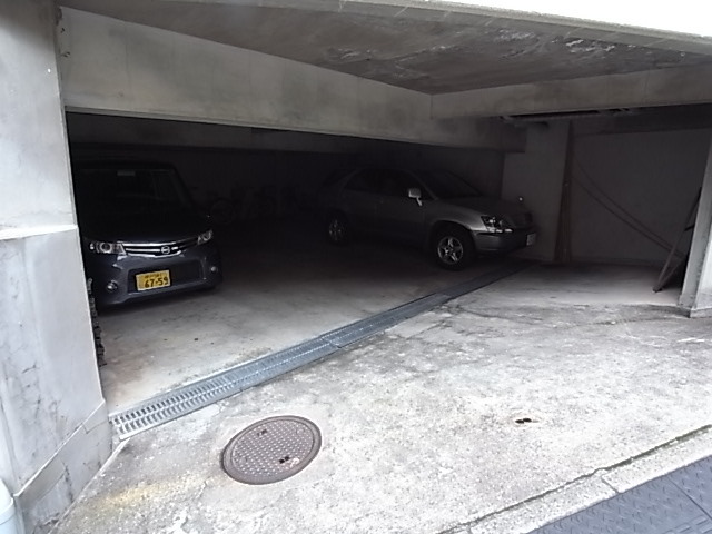 兵庫県芦屋市東山町 駐車場