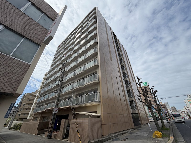 甲南クローバーハウス 外観