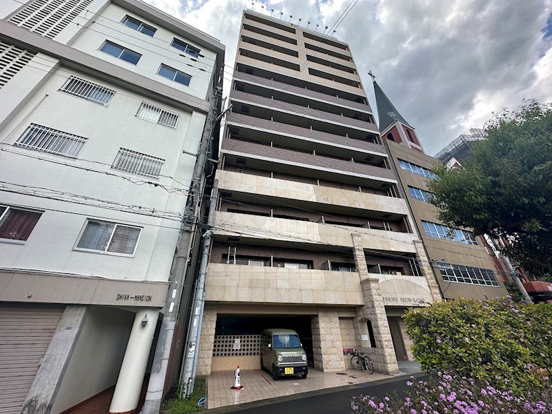 エスライズ新神戸 外観