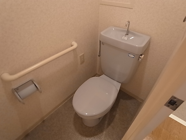 兵庫県神戸市東灘区深江北町３丁目 トイレ