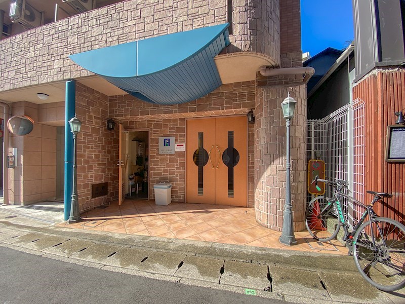 エステムコート神戸・三宮山手センティール エントランス