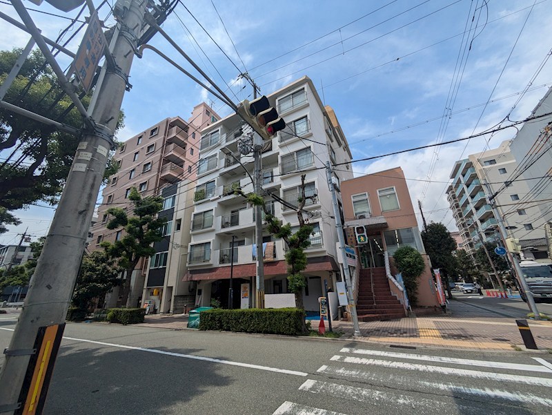 西宮ルモン 外観