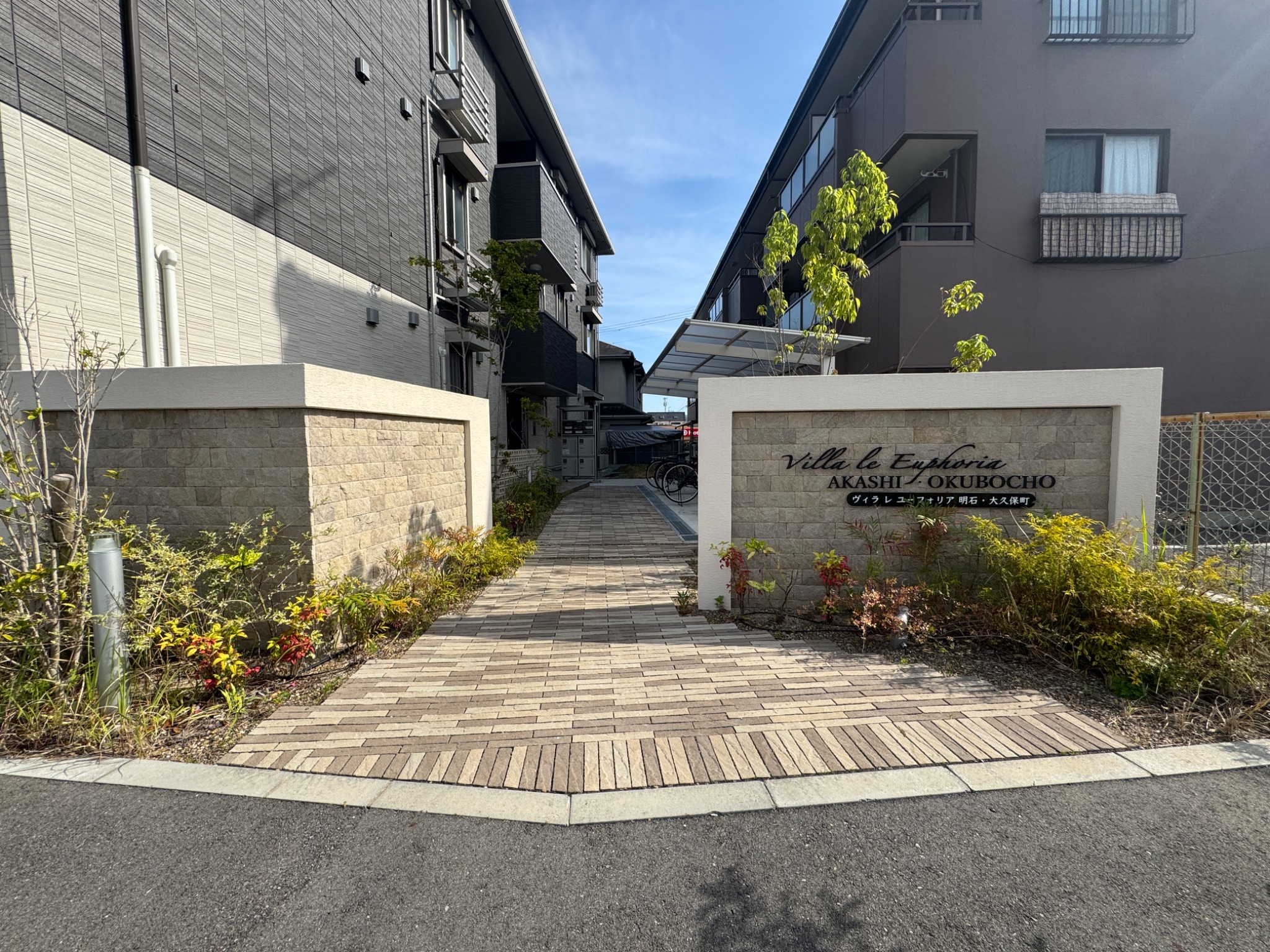 VILLA LE EUPHORIA AKASHI・OKUBOCHO エントランス