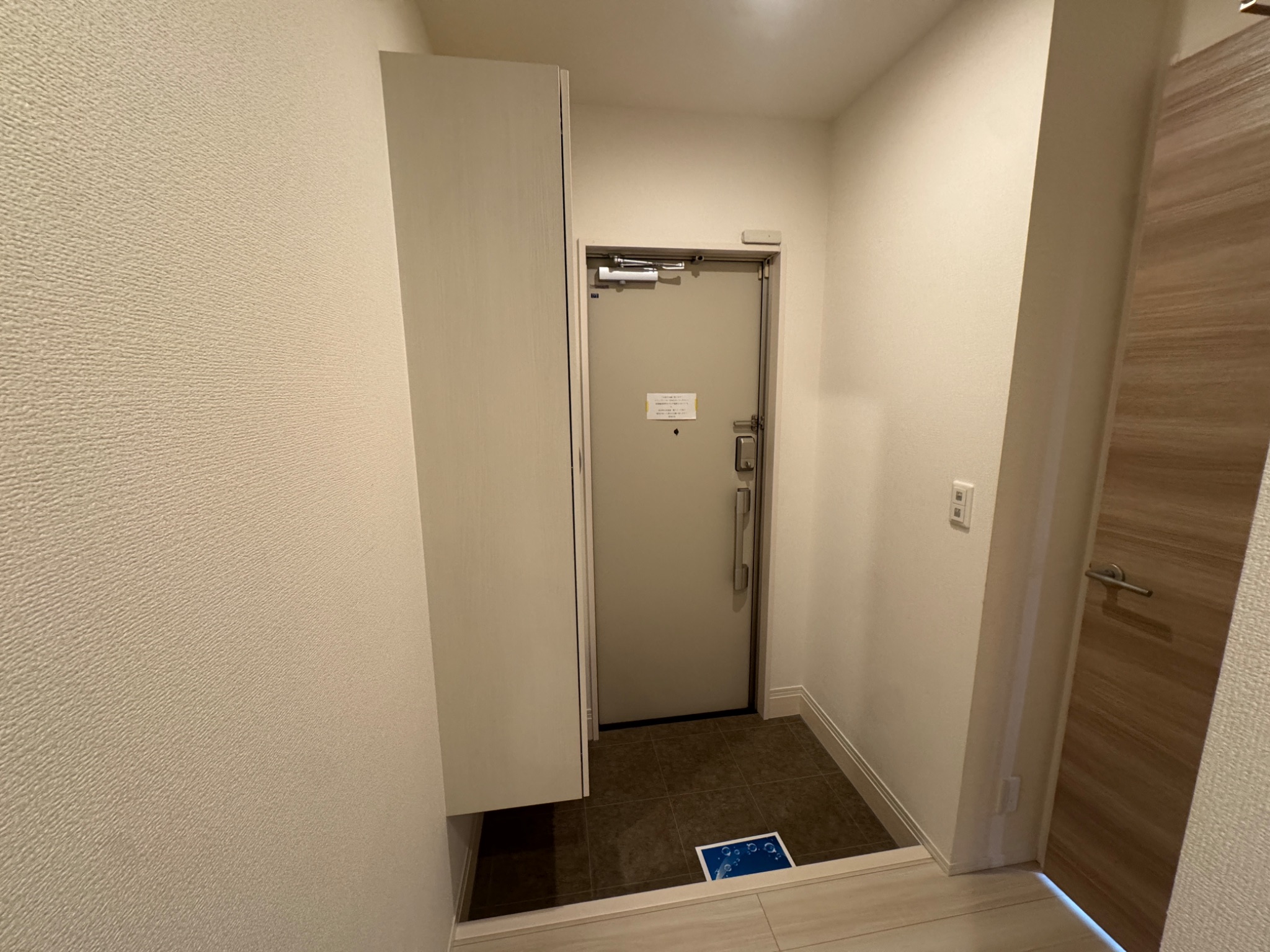 VILLA LE EUPHORIA AKASHI・OKUBOCHO 玄関