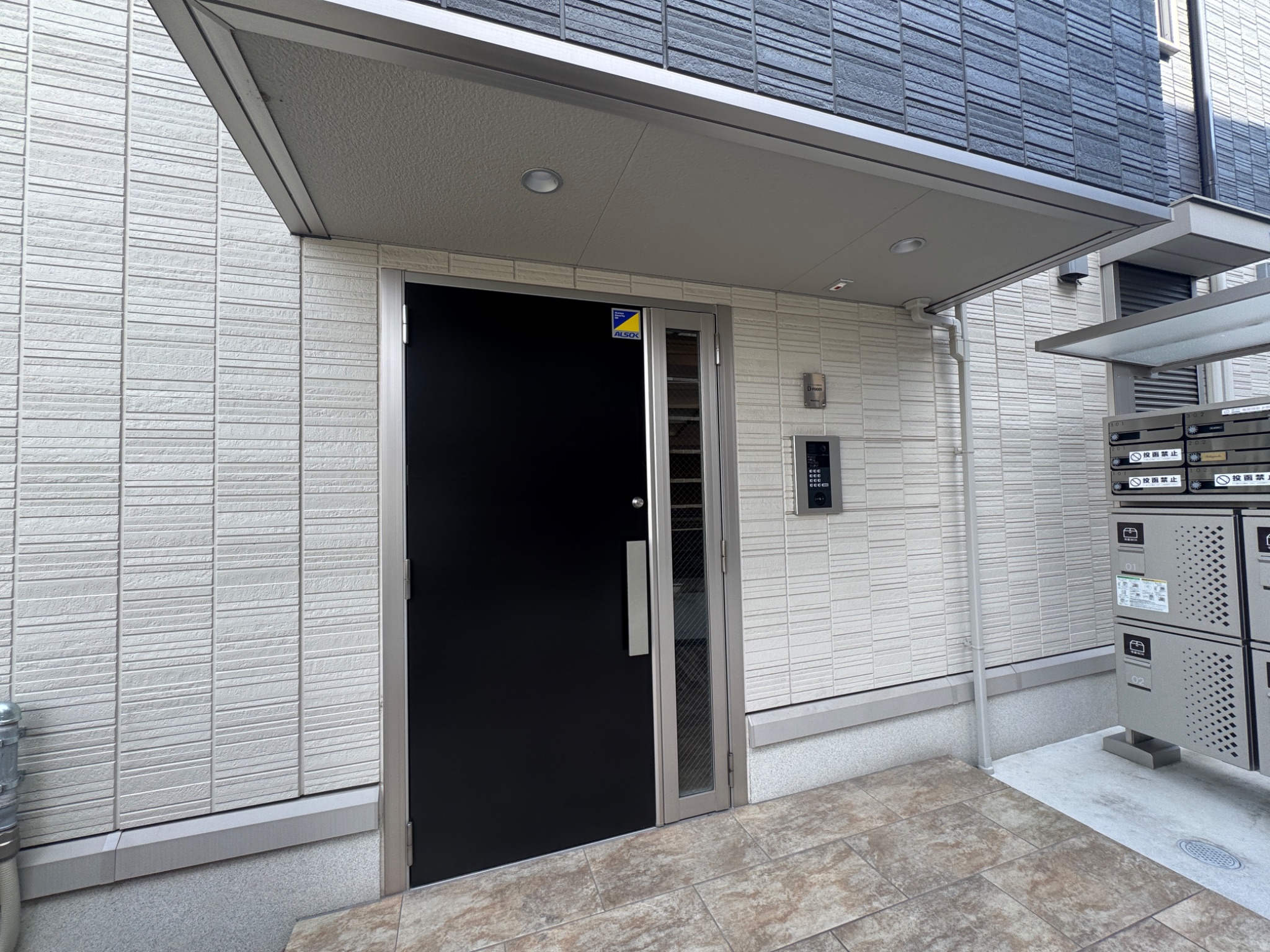 VILLA LE EUPHORIA AKASHI・OKUBOCHO エントランス