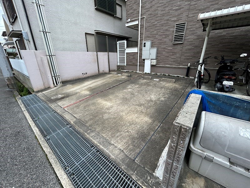 ガーラ鳴尾 駐車場