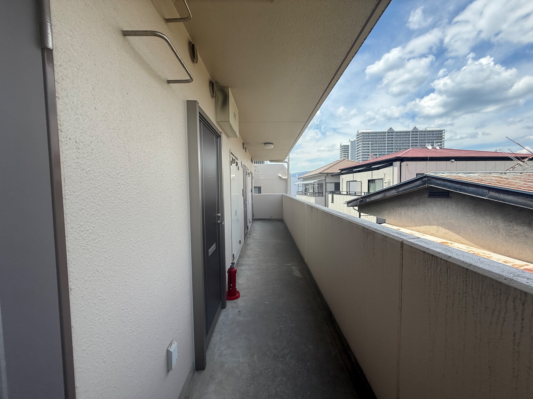 兵庫県西宮市高松町 ロビー