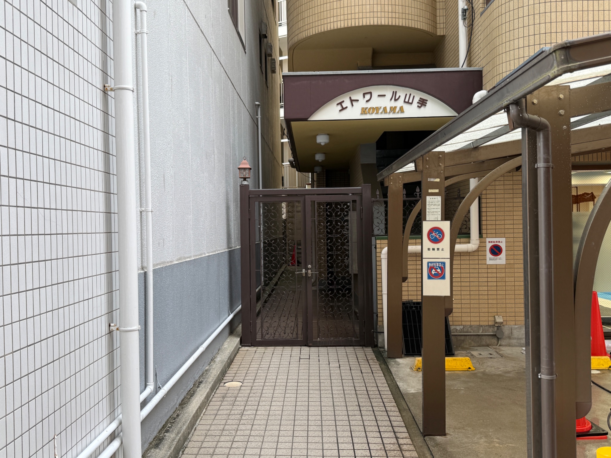 兵庫県神戸市中央区加納町３丁目 エントランス