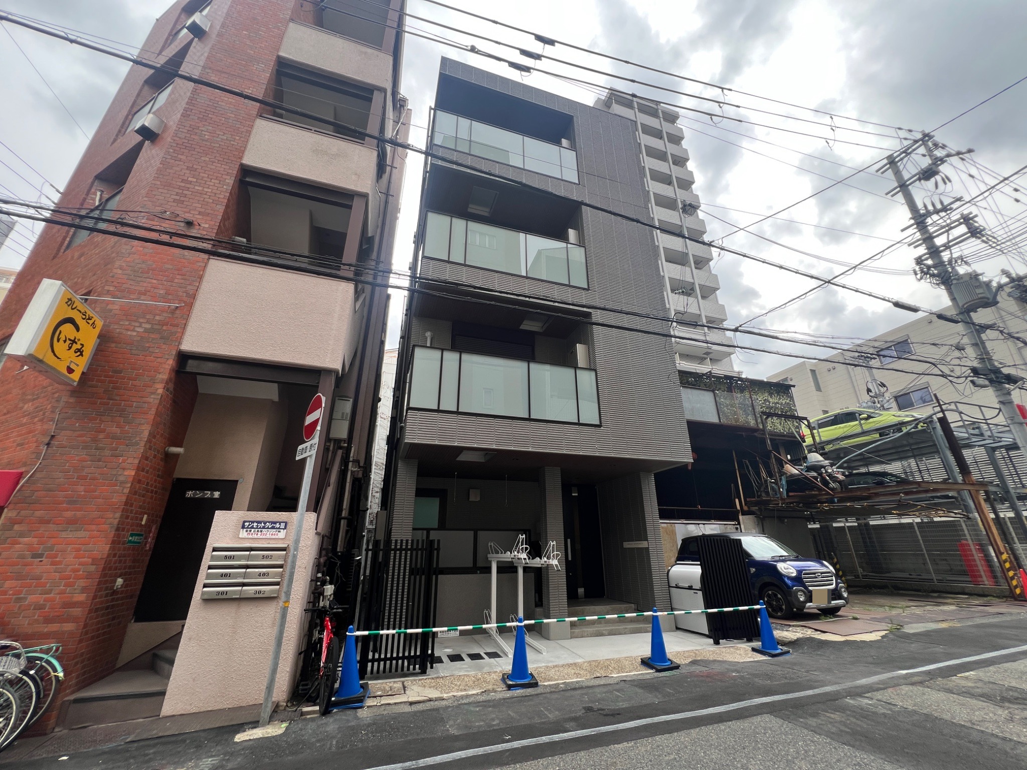 アミュレット三宮 エントランス