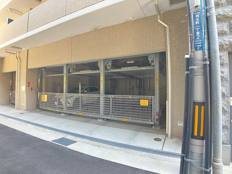 S-RESIDENCE神戸元町 駐車場