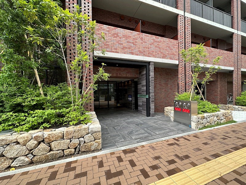 アプリーレ神戸元町 エントランス