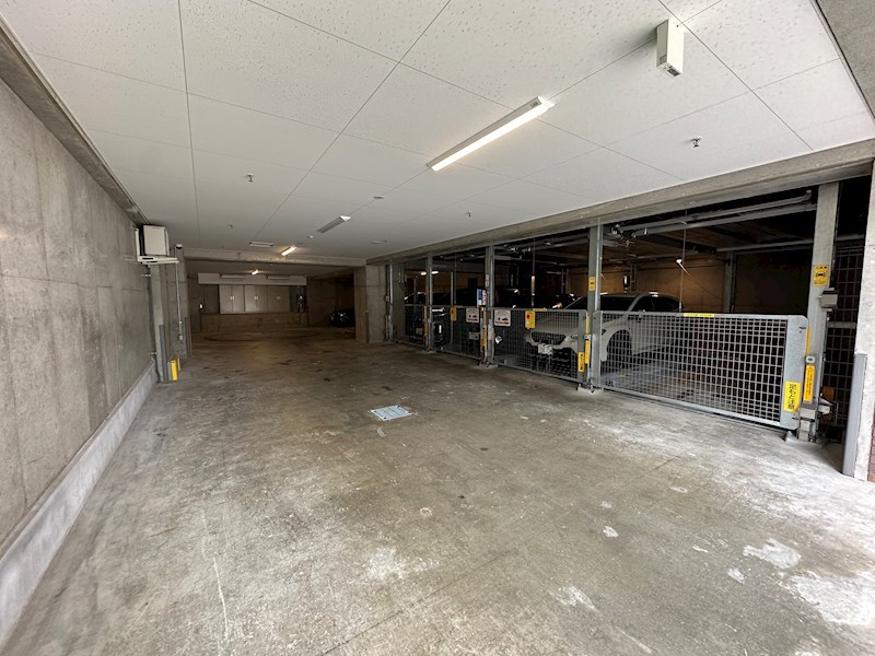 アプリーレ神戸元町 駐車場