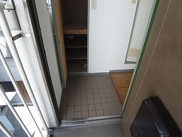 兵庫県神戸市東灘区御影塚町３丁目 玄関