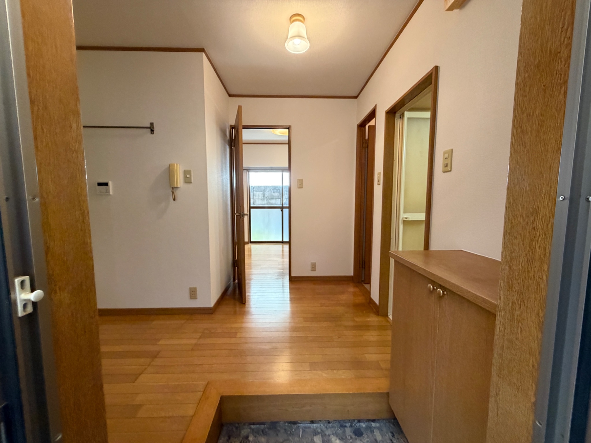 石町ハイツ 玄関