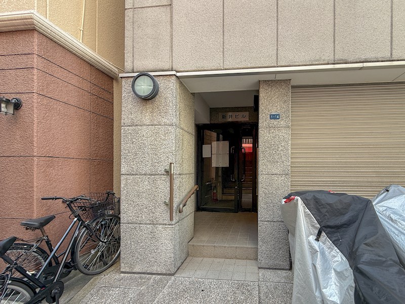 新井マンション エントランス