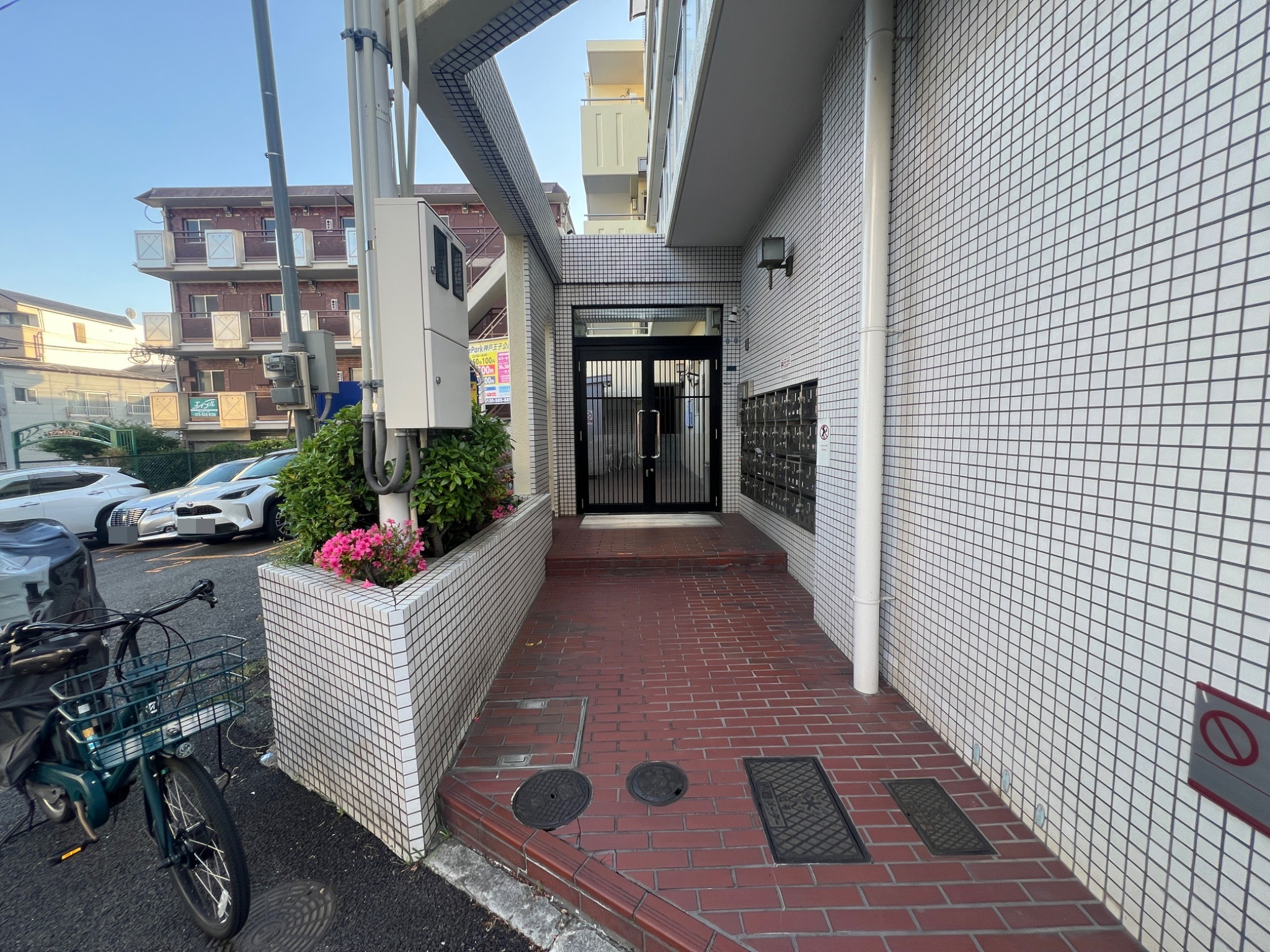 シンプルライフ王子 エントランス