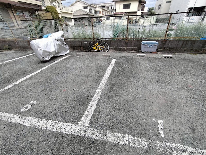 シャトル・イツキ その他