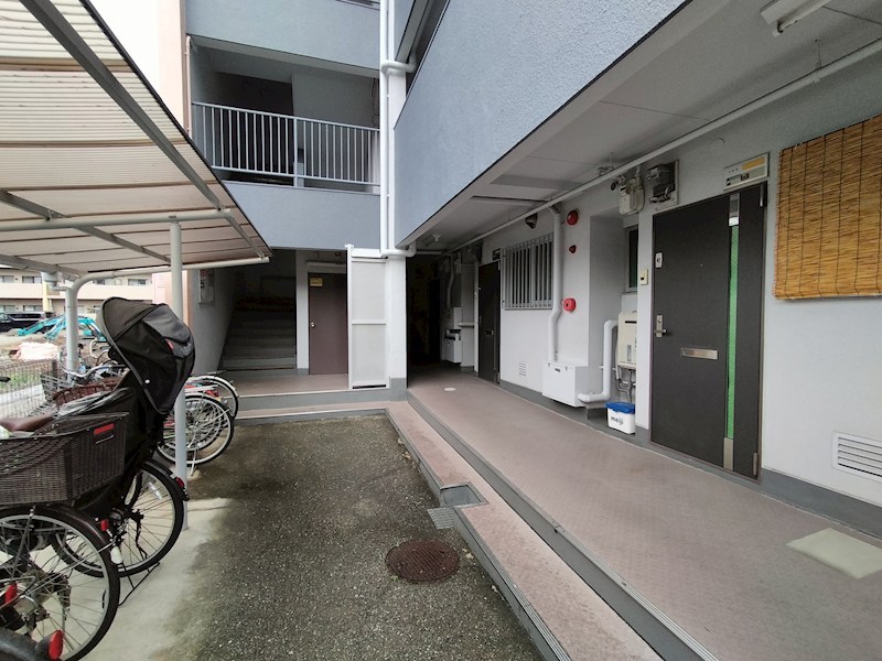 浅堀マンション エントランス