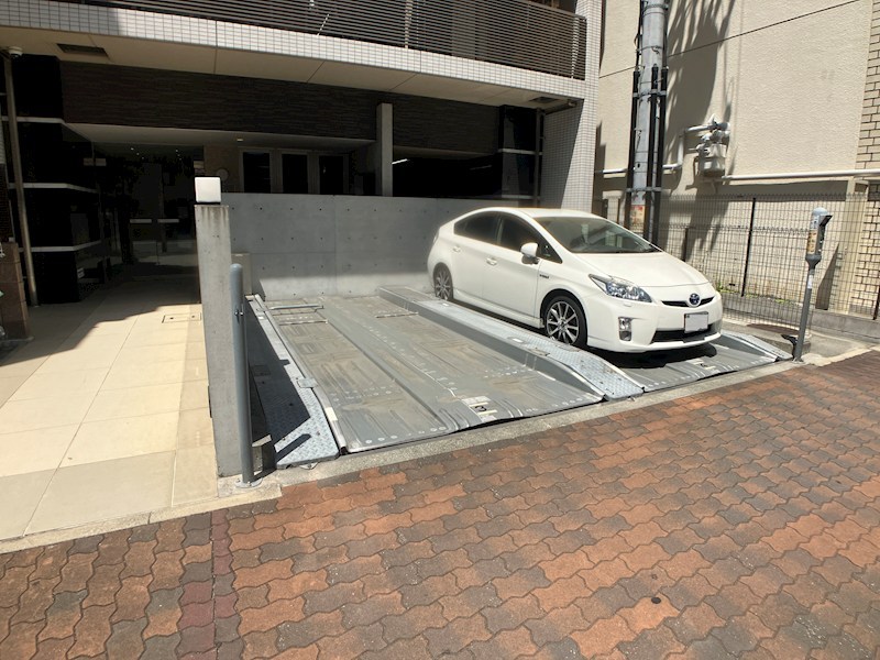アスヴェル神戸元町2 駐車場